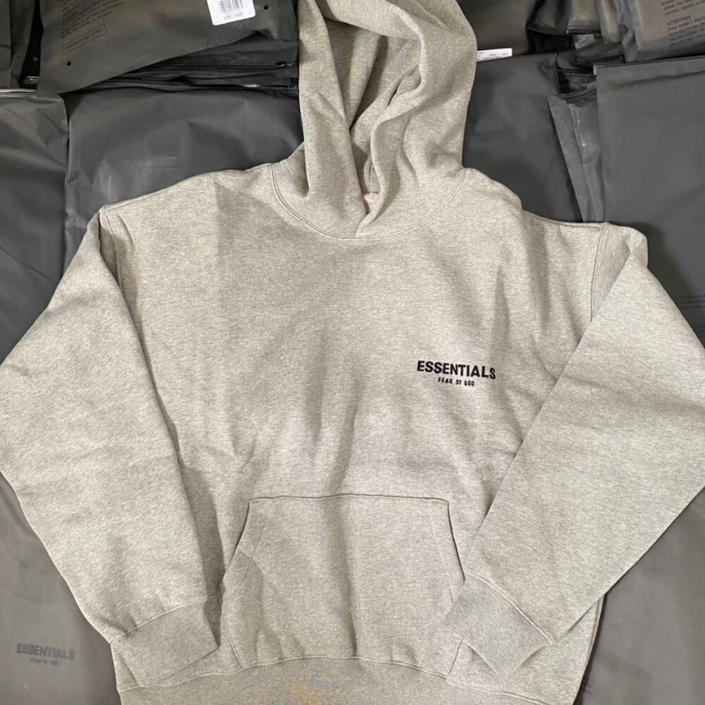 Fear of god Essentials